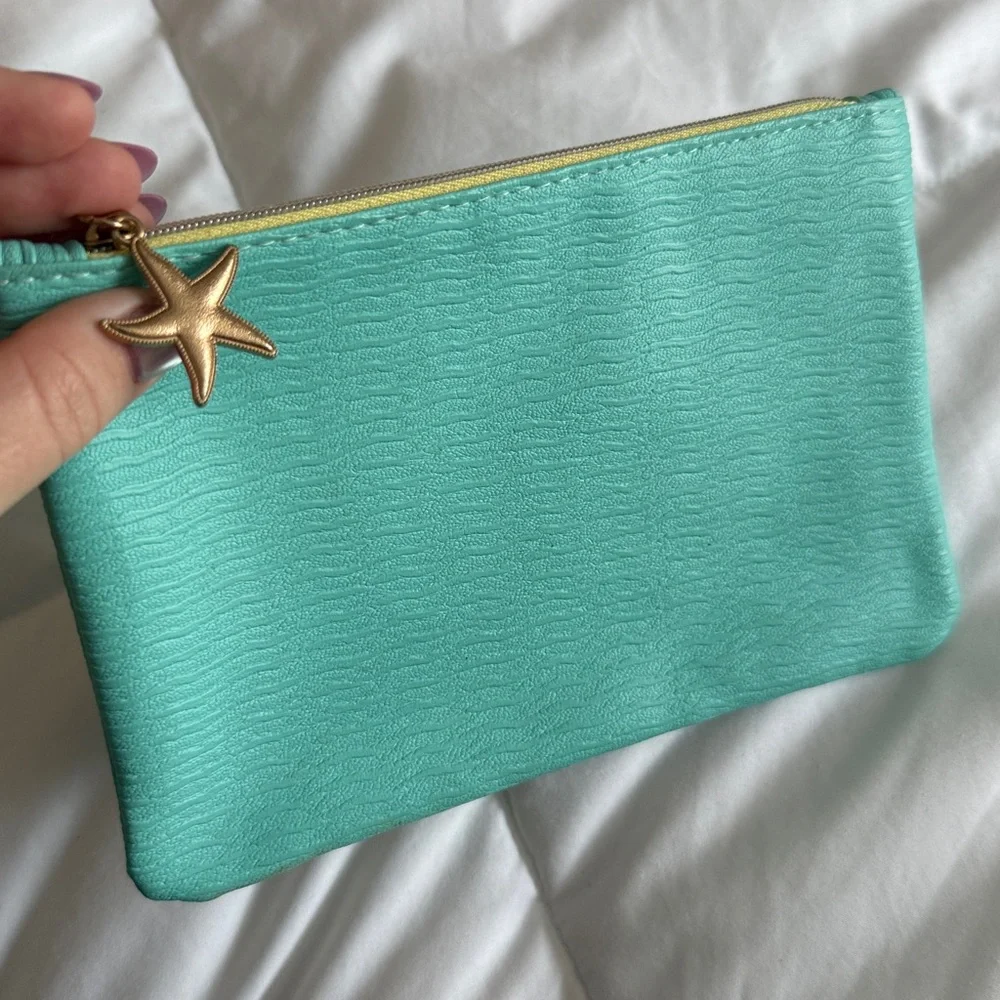 Beachy glam bag